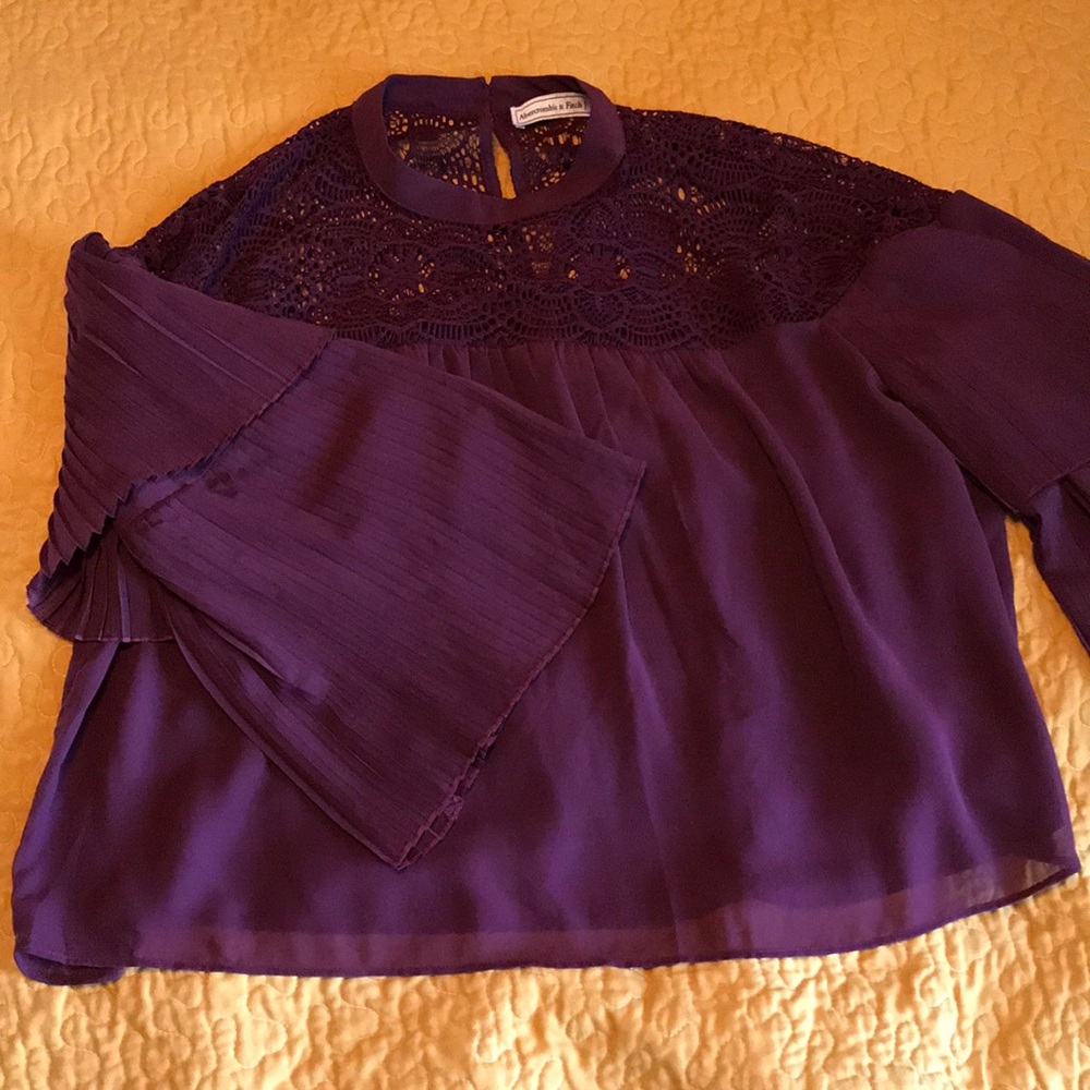 Plum Abercrombie & Fitch blouse